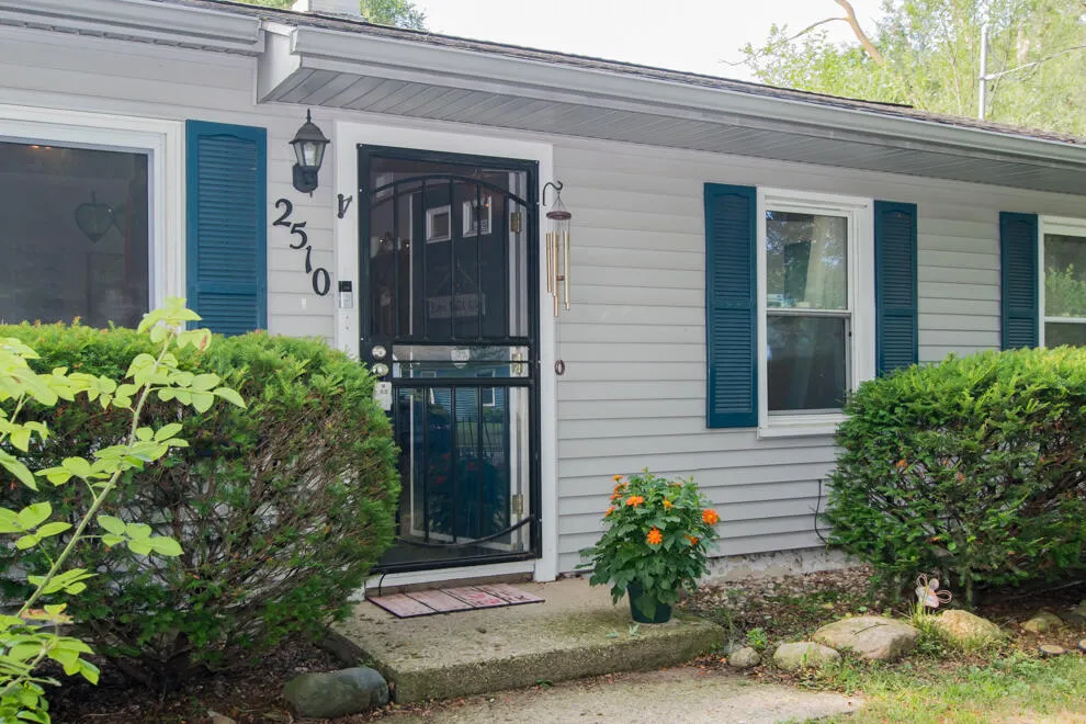 2510 Dexter Avenue Kalamazoo, MI 49004