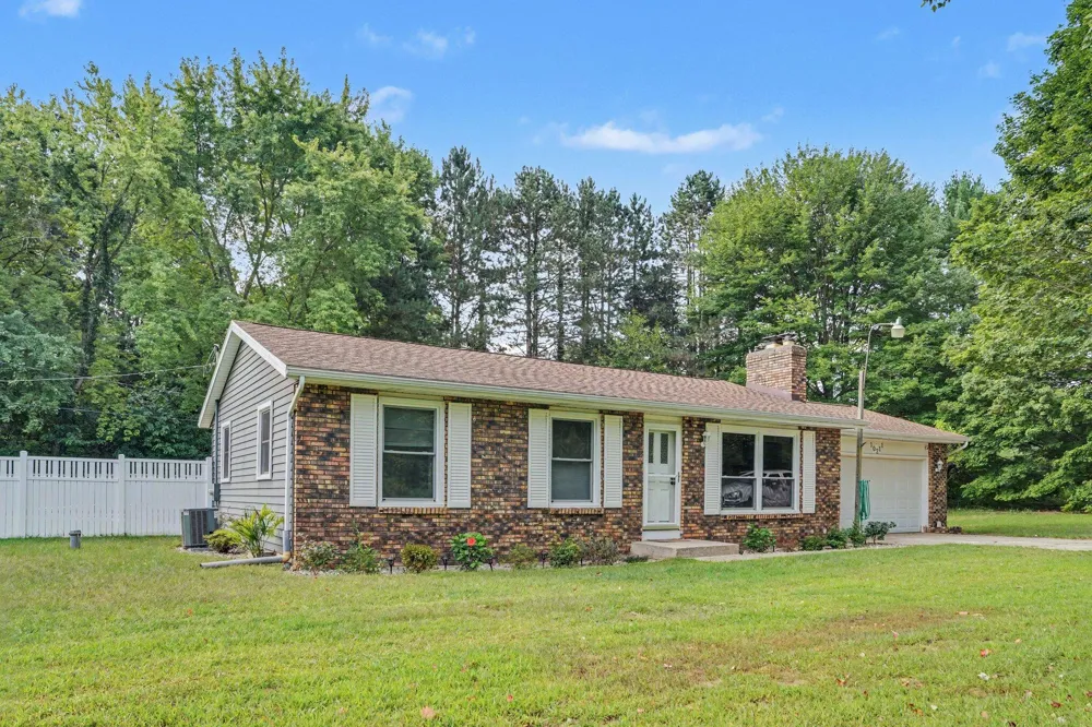 10211 Almena Drive Kalamazoo, MI 49009