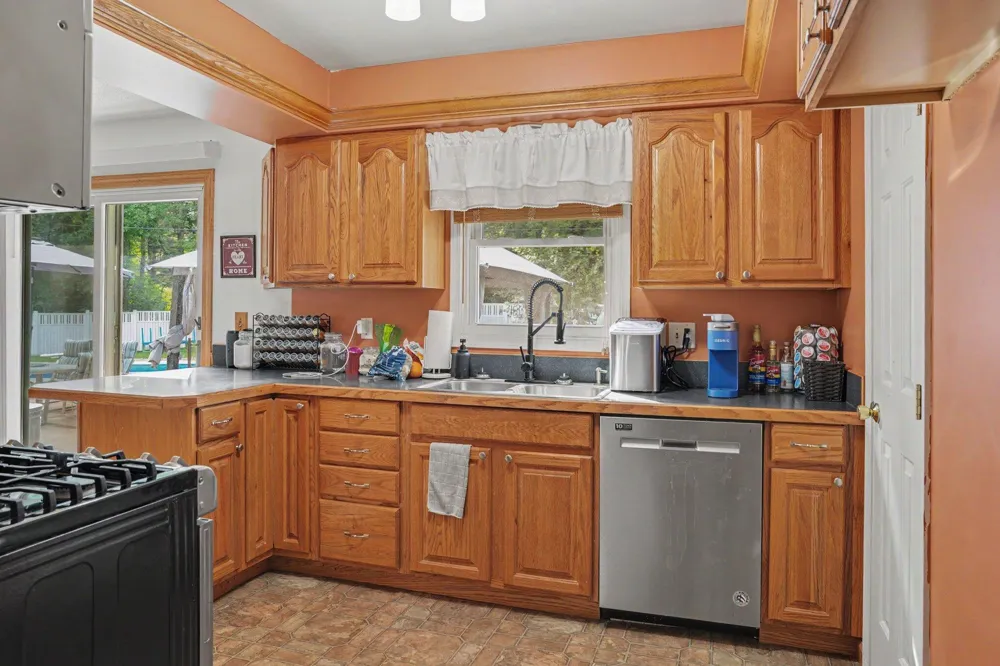 10211 Almena Drive Kalamazoo, MI 49009