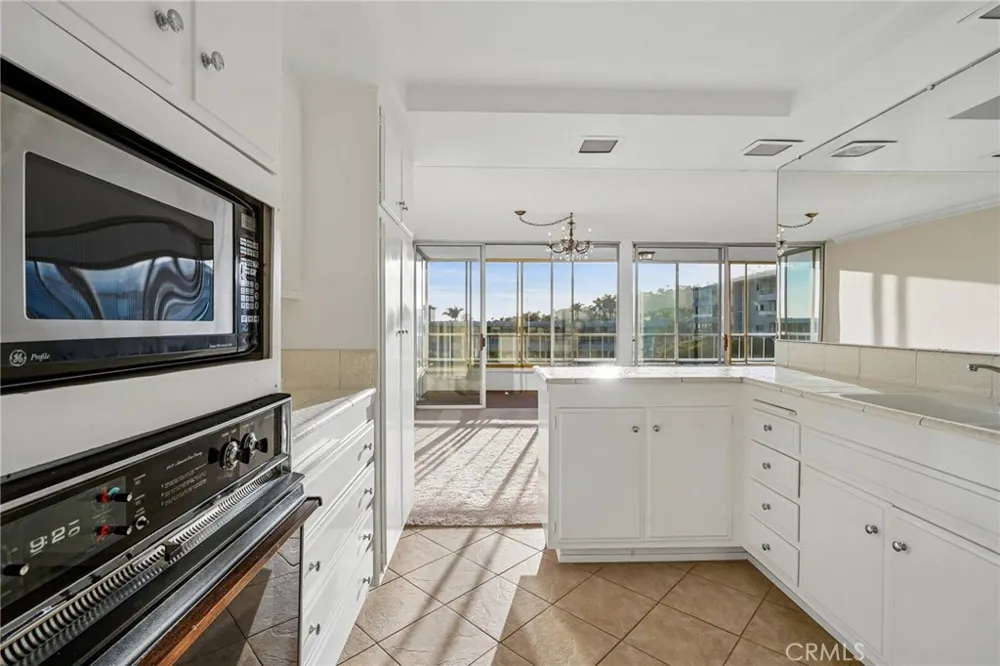 32709 Seagate #H Rancho Palos Verdes, CA 90275