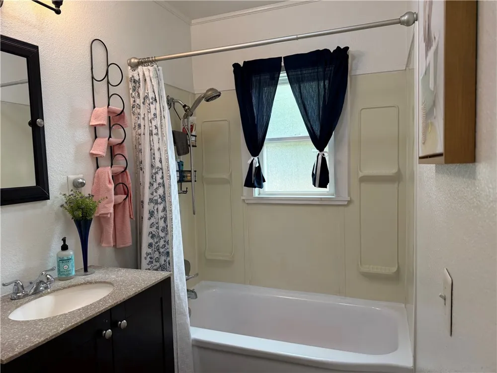 51 Roe Paradise, CA 95969