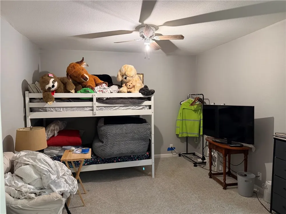 51 Roe Paradise, CA 95969