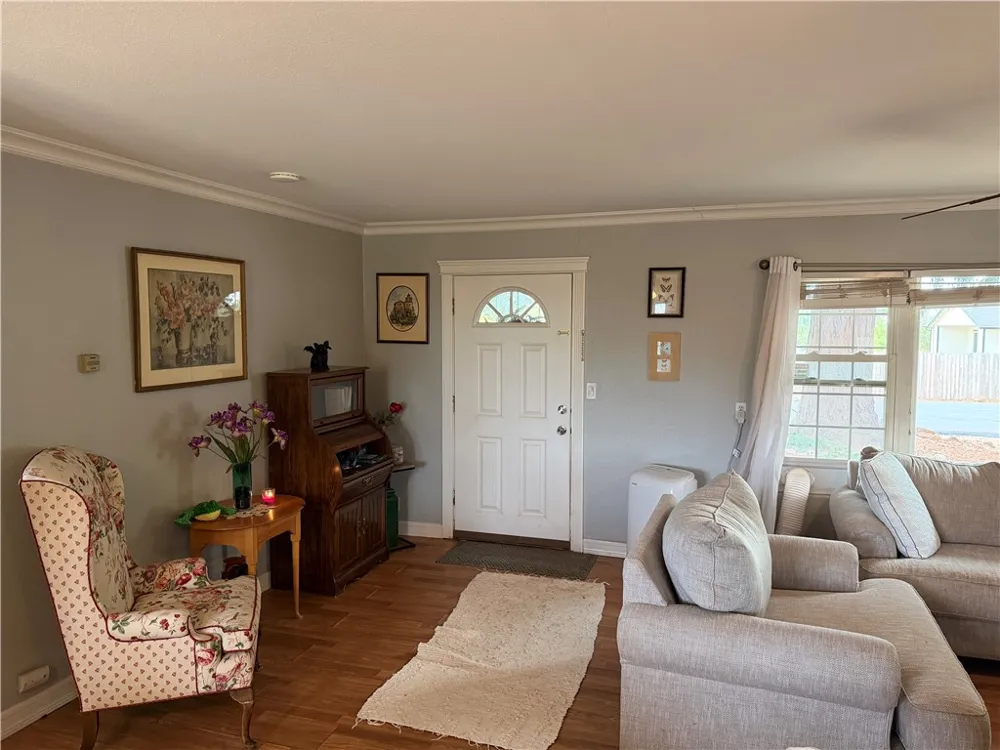 51 Roe Paradise, CA 95969