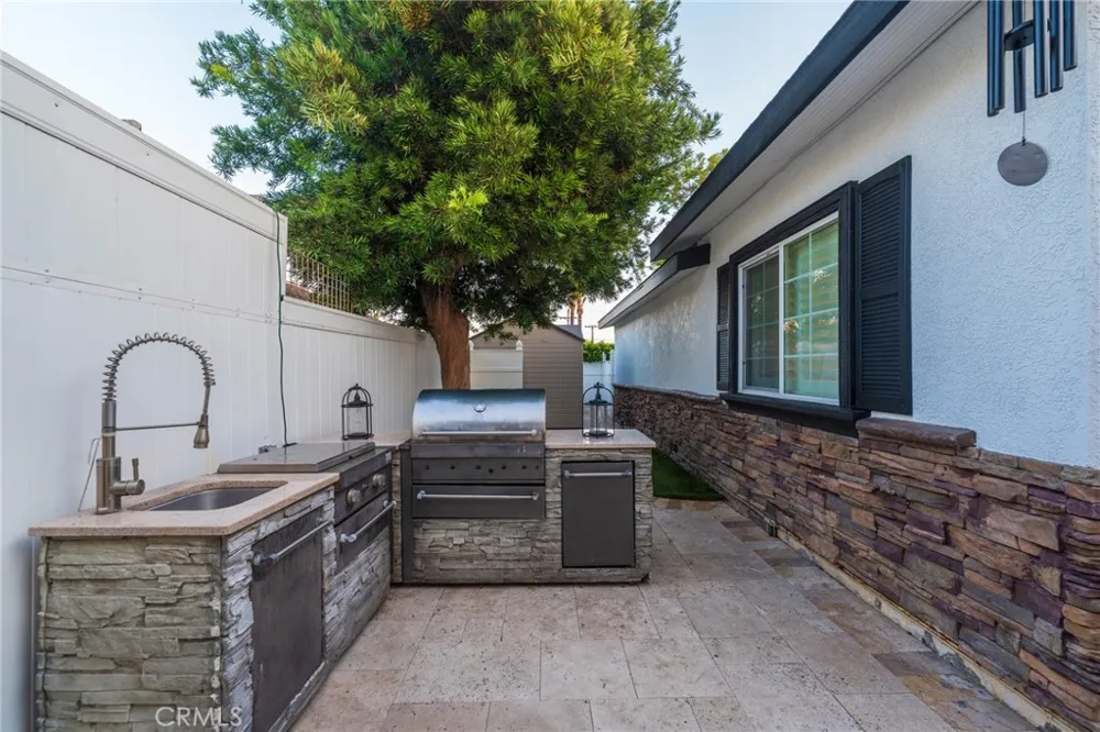 1861 W Chalet Anaheim, CA 92804
