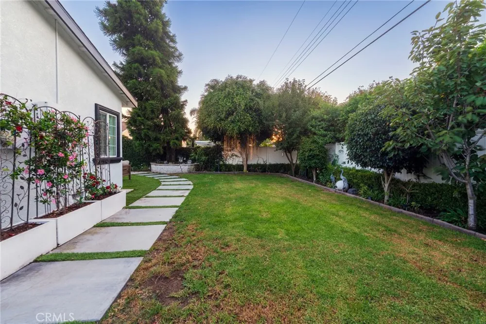 1861 W Chalet Anaheim, CA 92804