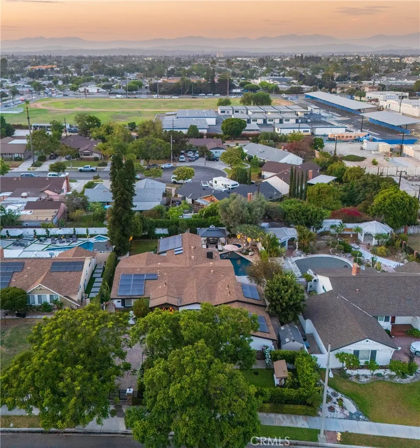 1861 W Chalet Anaheim, CA 92804