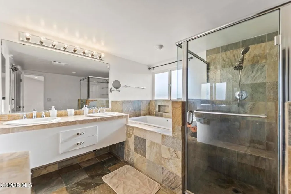 1217 Coventry Drive Thousand Oaks, CA 91360