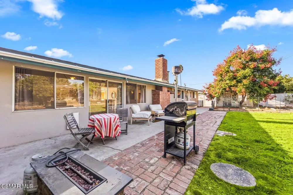 1217 Coventry Drive Thousand Oaks, CA 91360