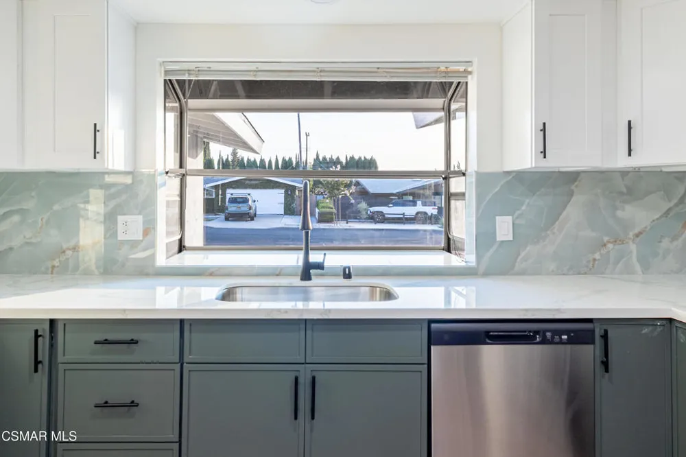 1217 Coventry Drive Thousand Oaks, CA 91360