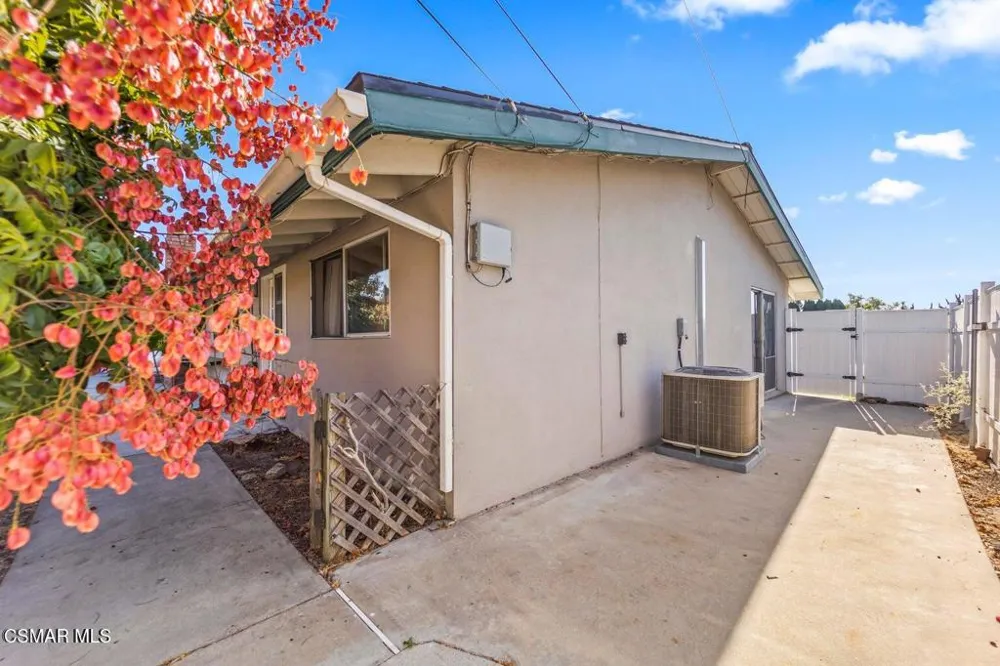 1217 Coventry Drive Thousand Oaks, CA 91360