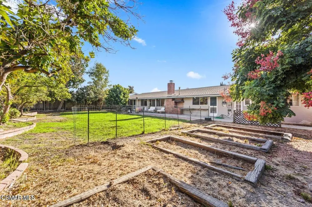 1217 Coventry Drive Thousand Oaks, CA 91360