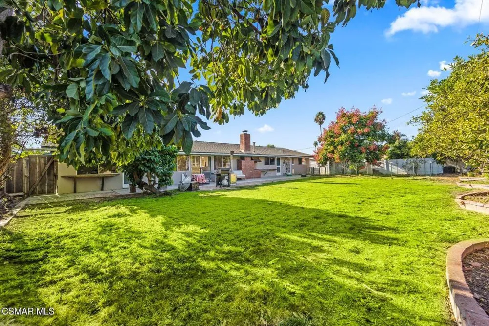 1217 Coventry Drive Thousand Oaks, CA 91360