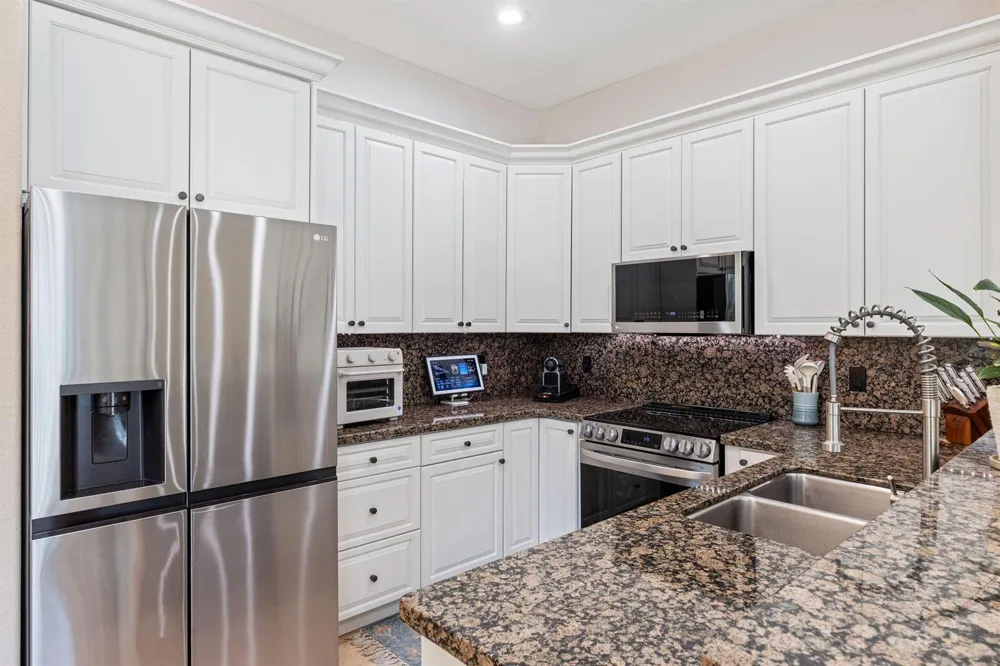 1323 NE 5TH TERRACE #1323 Fort Lauderdale, FL 33304