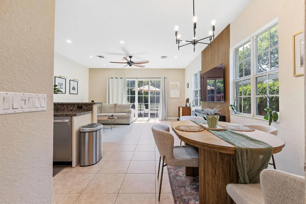 1323 NE 5TH TERRACE #1323 Fort Lauderdale, FL 33304