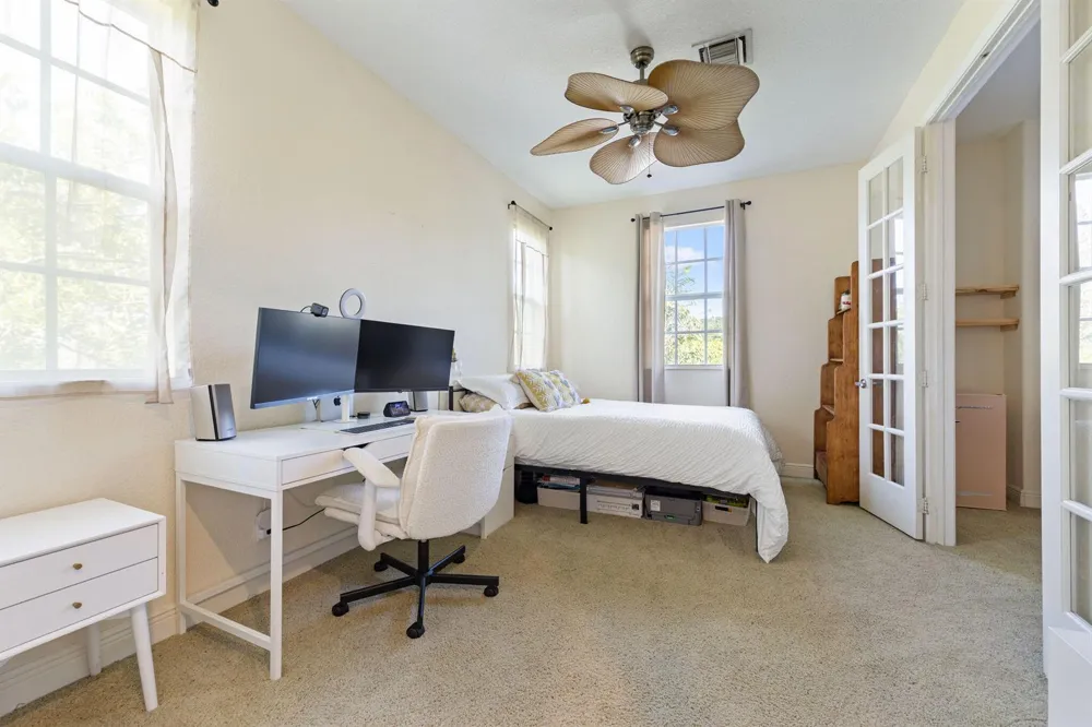1323 NE 5TH TERRACE #1323 Fort Lauderdale, FL 33304