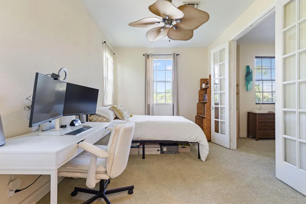 1323 NE 5TH TERRACE #1323 Fort Lauderdale, FL 33304