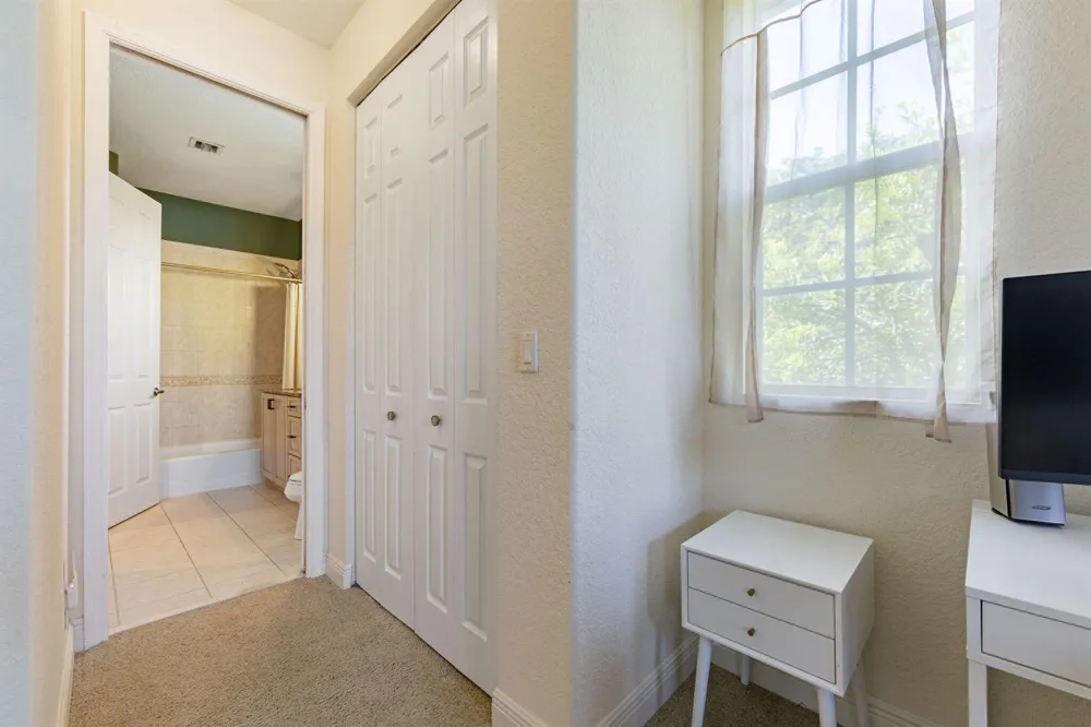 1323 NE 5TH TERRACE #1323 Fort Lauderdale, FL 33304