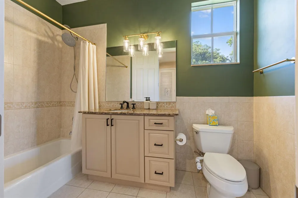 1323 NE 5TH TERRACE #1323 Fort Lauderdale, FL 33304