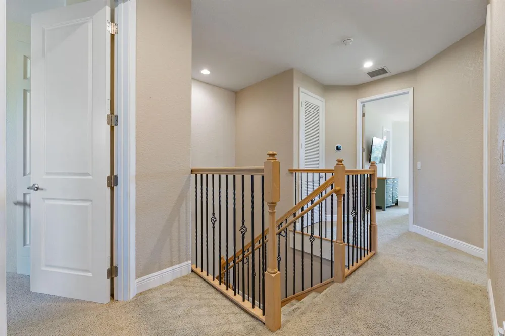 1323 NE 5TH TERRACE #1323 Fort Lauderdale, FL 33304