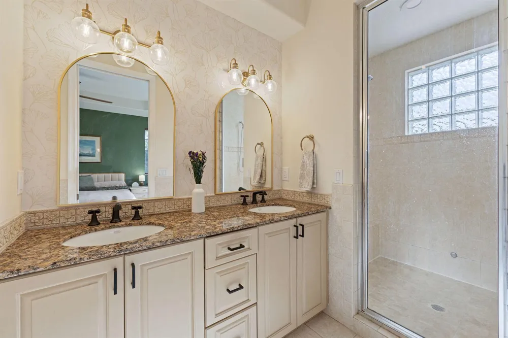 1323 NE 5TH TERRACE #1323 Fort Lauderdale, FL 33304