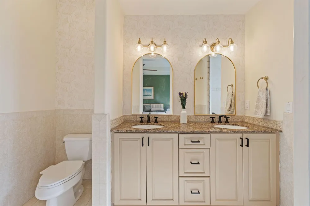 1323 NE 5TH TERRACE #1323 Fort Lauderdale, FL 33304