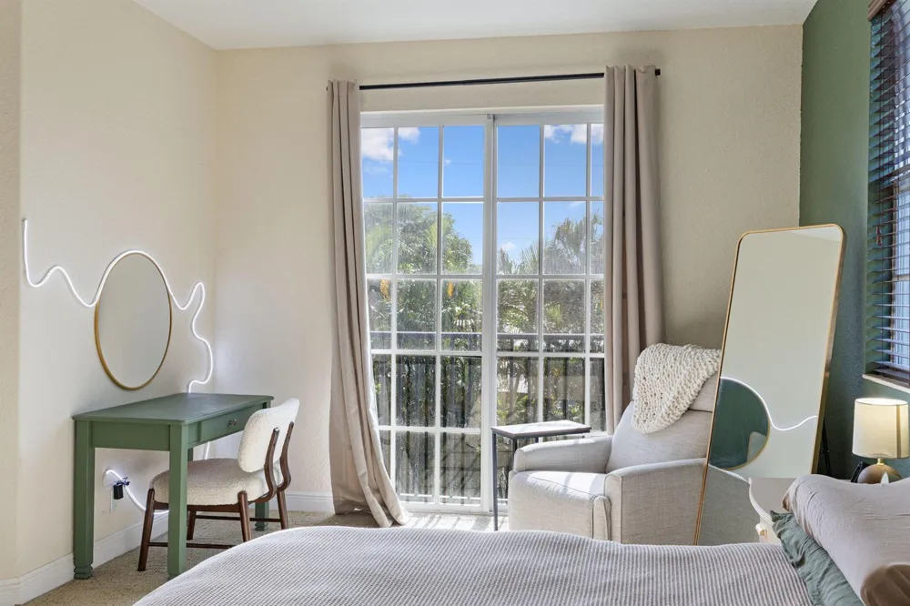 1323 NE 5TH TERRACE #1323 Fort Lauderdale, FL 33304