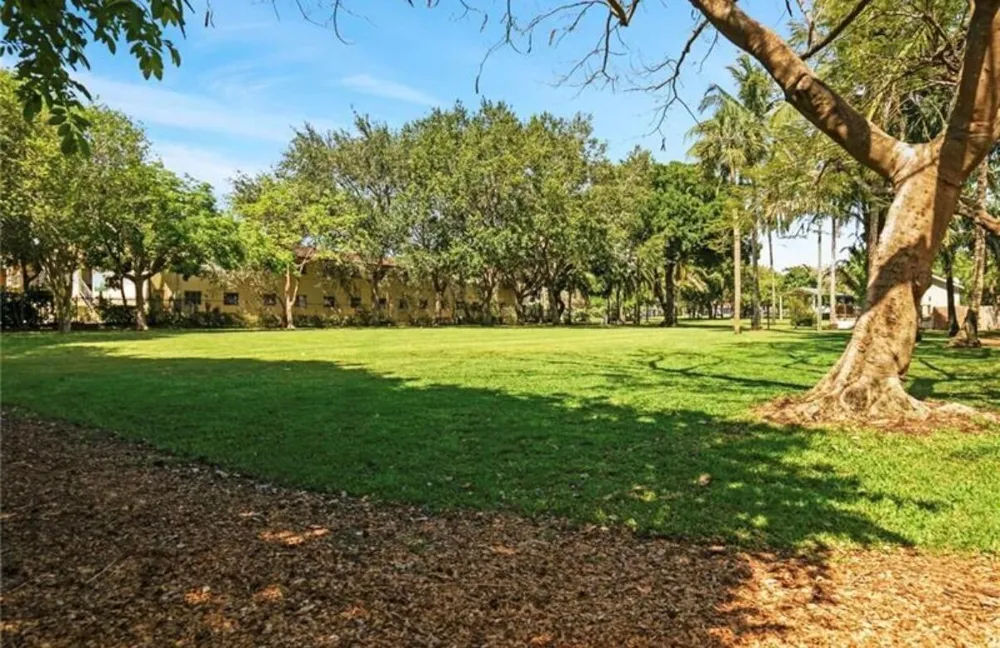 1323 NE 5TH TERRACE #1323 Fort Lauderdale, FL 33304