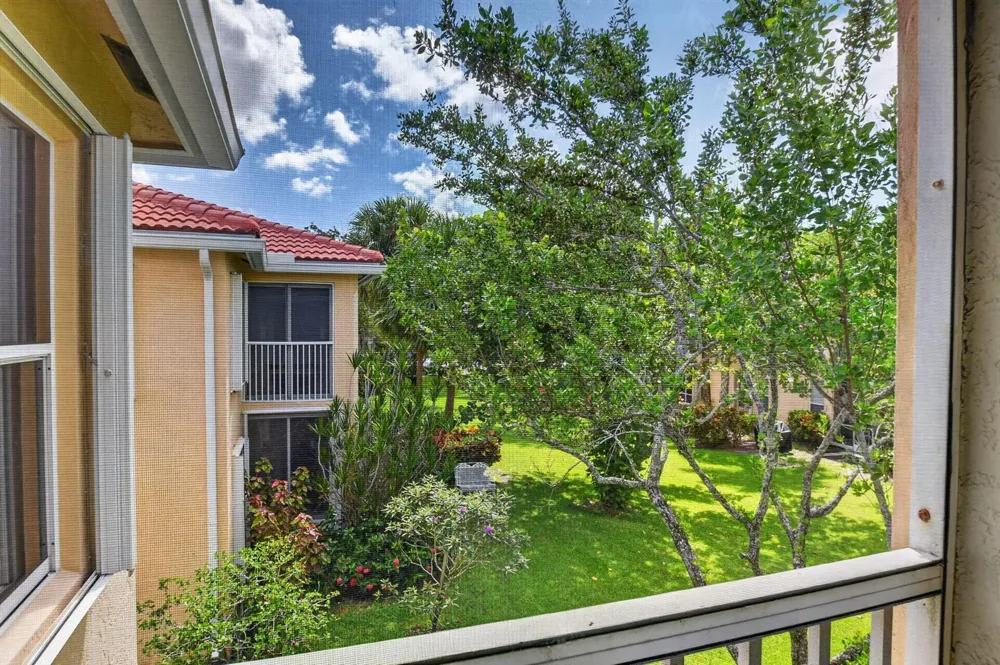 12447 Crystal Pointe Drive #201 Boynton Beach, FL 33437