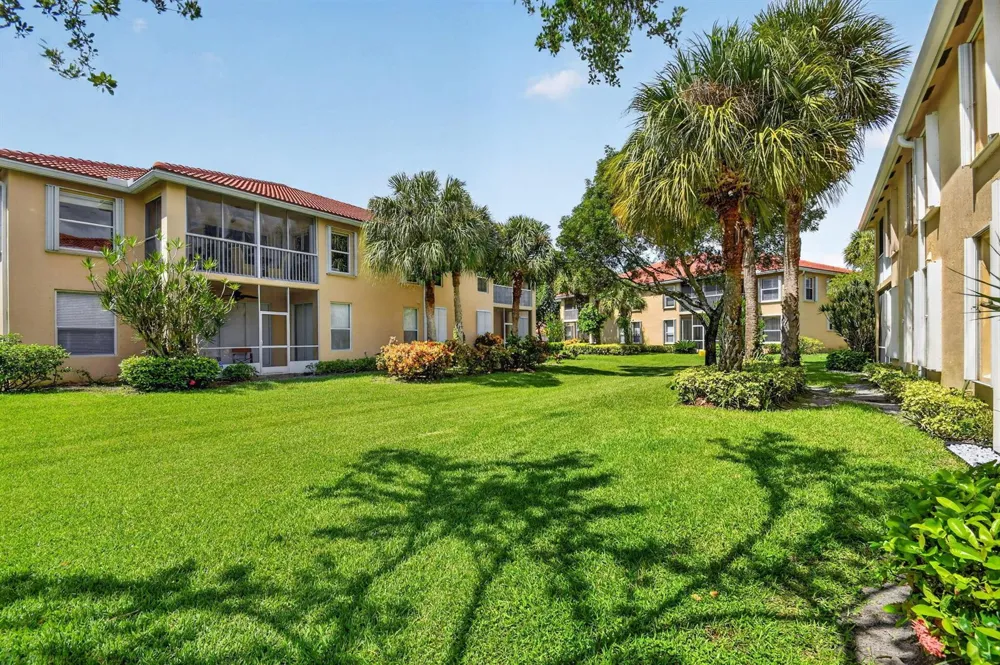 12447 Crystal Pointe Drive #201 Boynton Beach, FL 33437