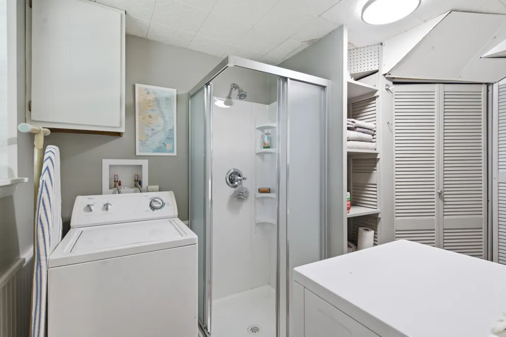 6905 Shoreham Street Portage City, MI 49024