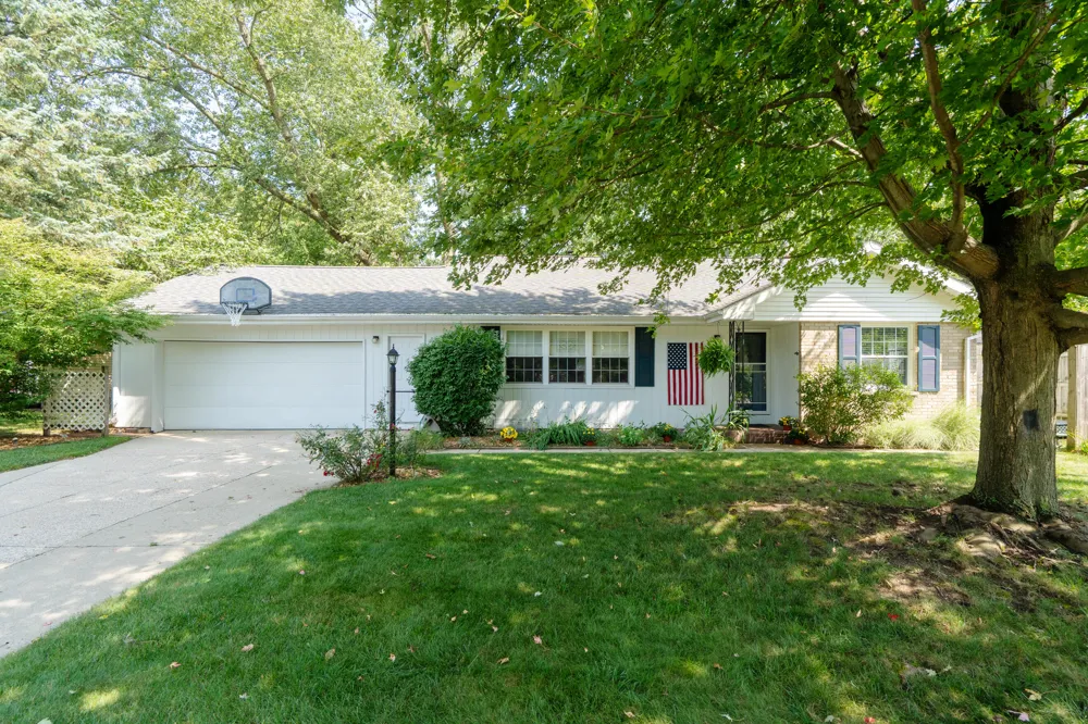 6905 Shoreham Street Portage City, MI 49024