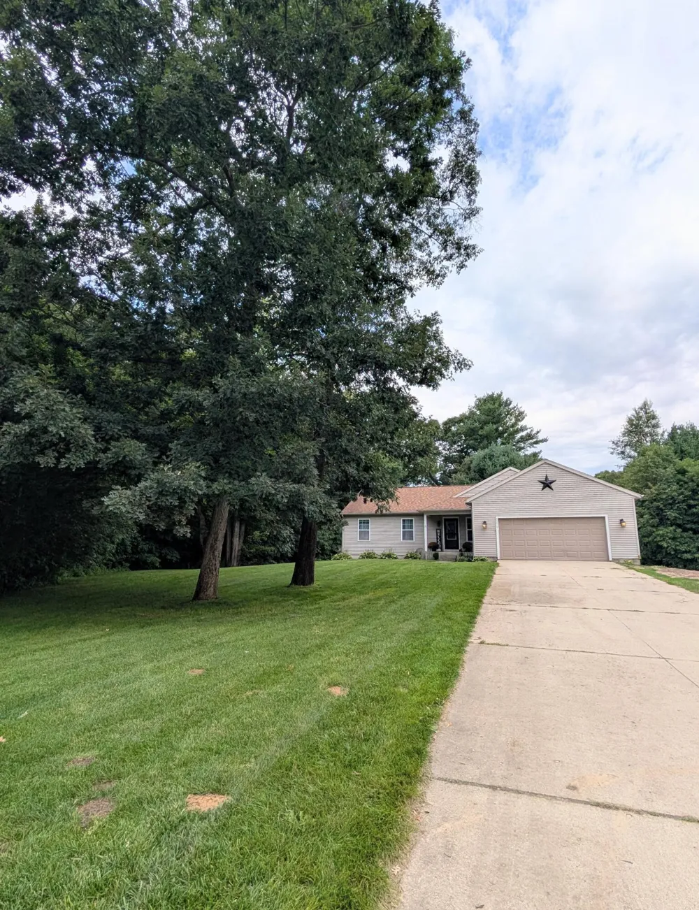 3230 Sarah Circle Dalton Township, MI 49457
