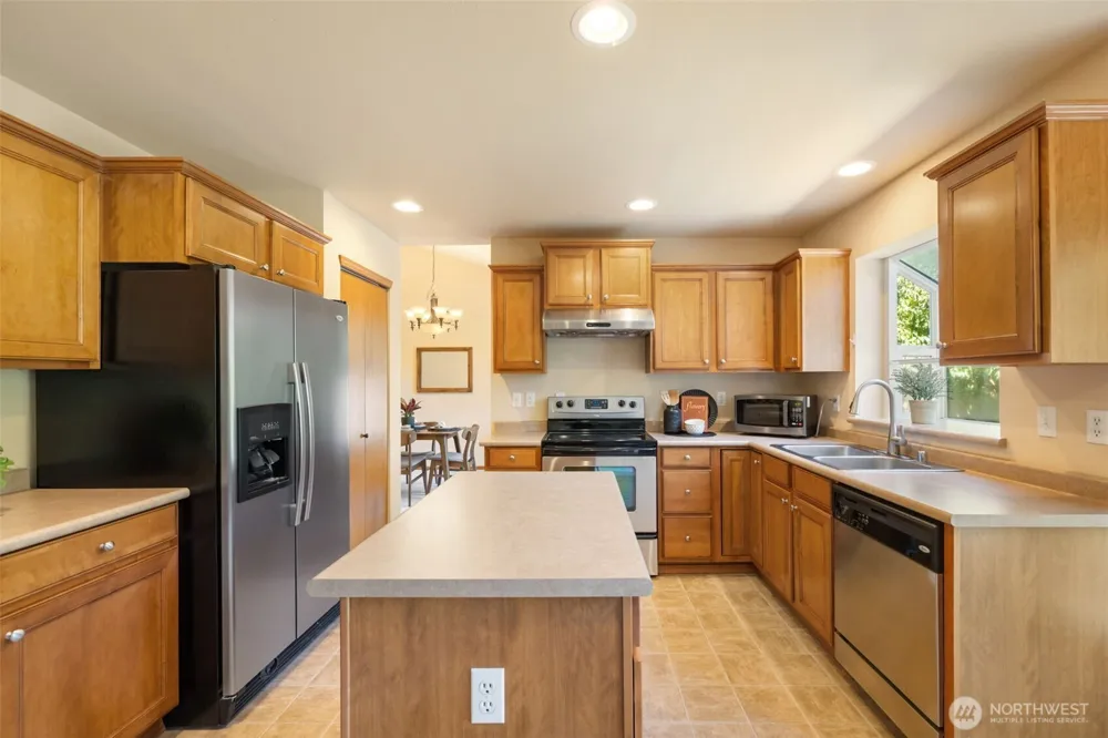 4523 SE Bakken Court Port Orchard, WA 98366