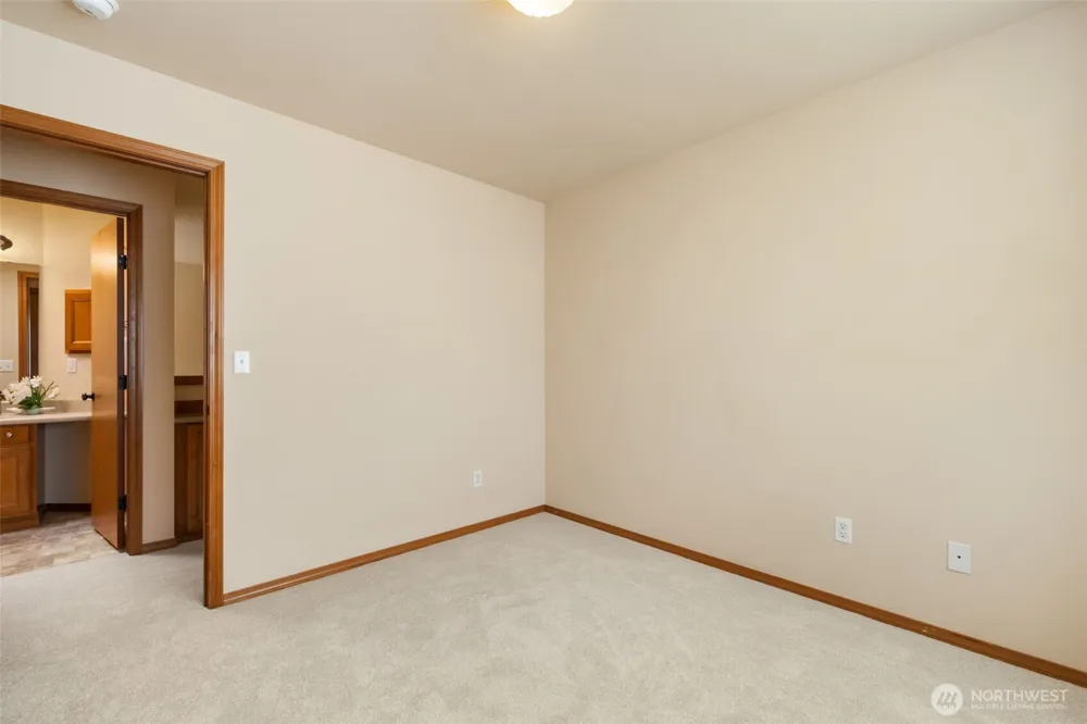 4523 SE Bakken Court Port Orchard, WA 98366