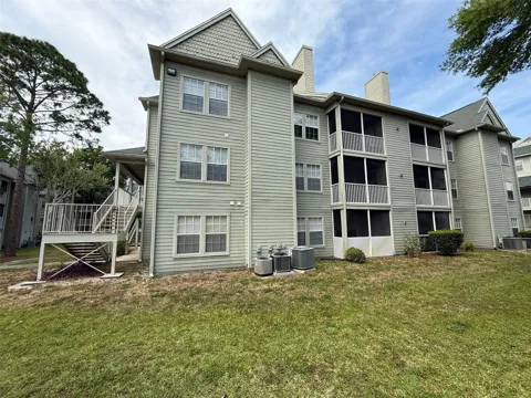 6166 WESTGATE DRIVE #103