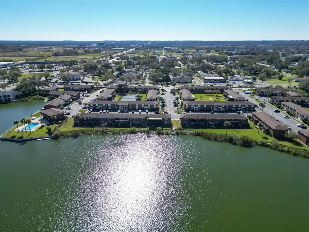 1920 E EDGEWOOD DRIVE #N8 Lakeland, FL 33803
