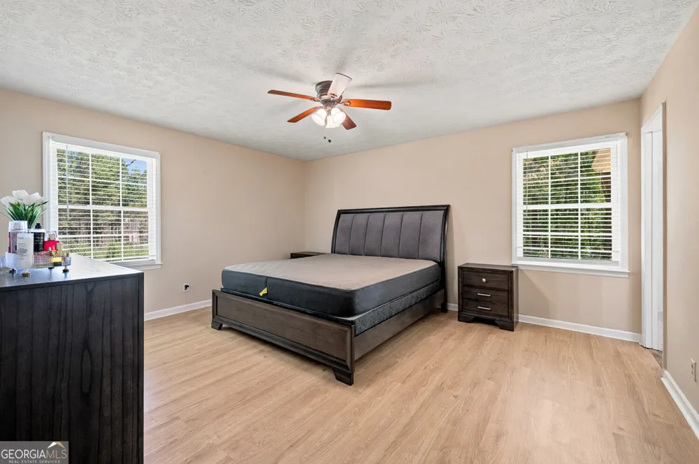 556 Auburn RD Auburn, GA 30011