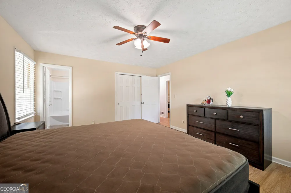 556 Auburn RD Auburn, GA 30011