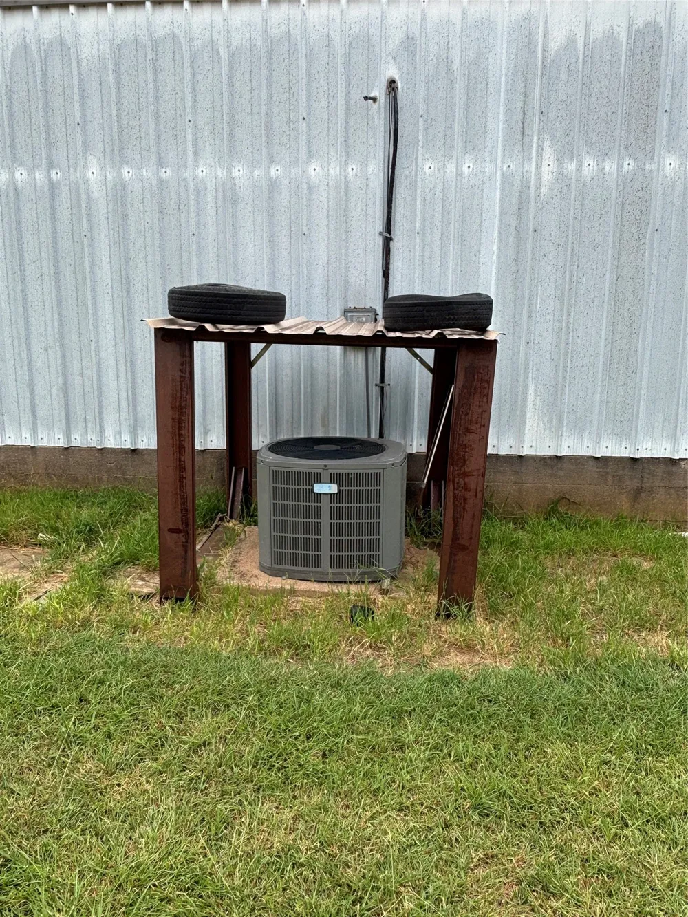 1717 E 4th Street E Graham, TX 76450