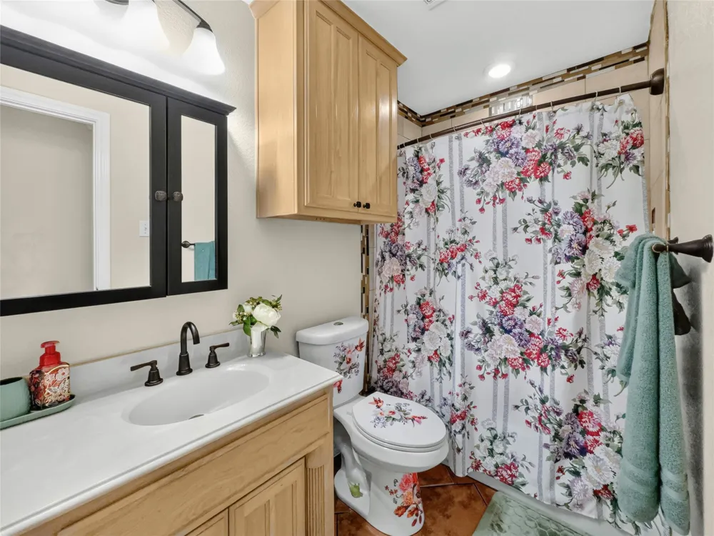 617 Avenue D Springtown, TX 76082