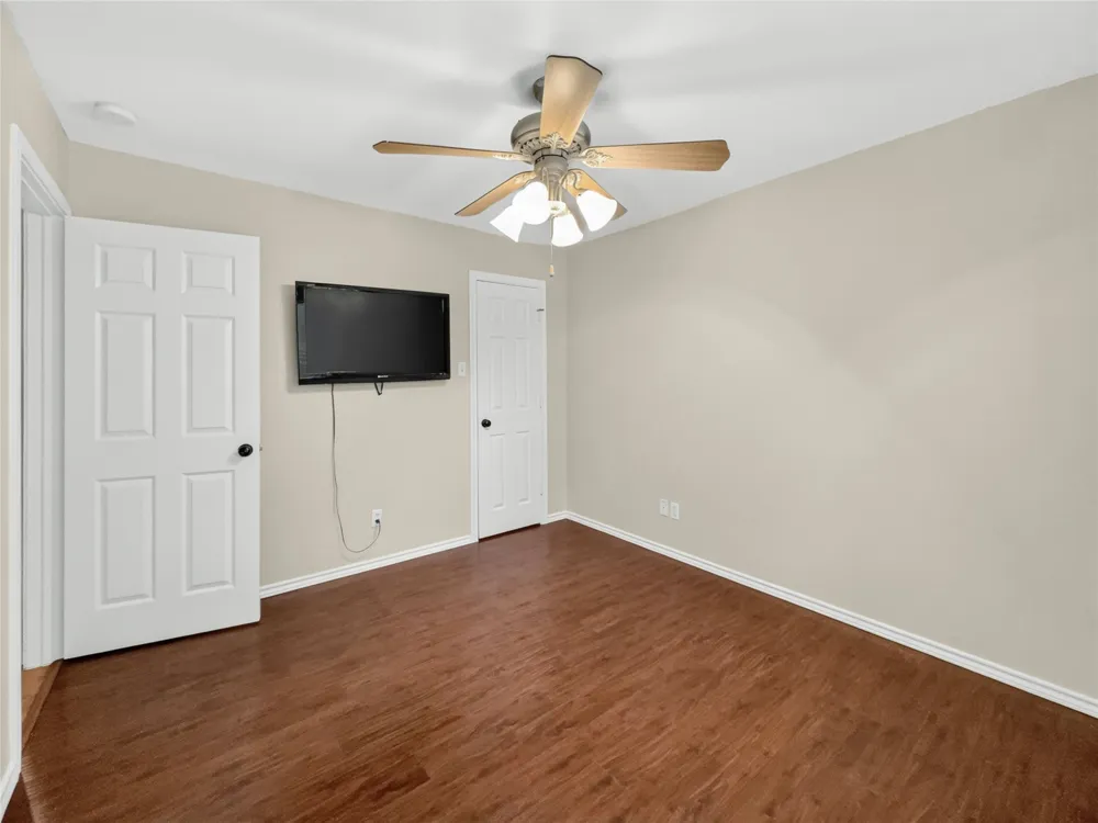 617 Avenue D Springtown, TX 76082
