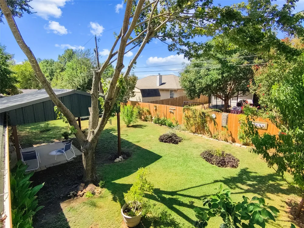617 Avenue D Springtown, TX 76082