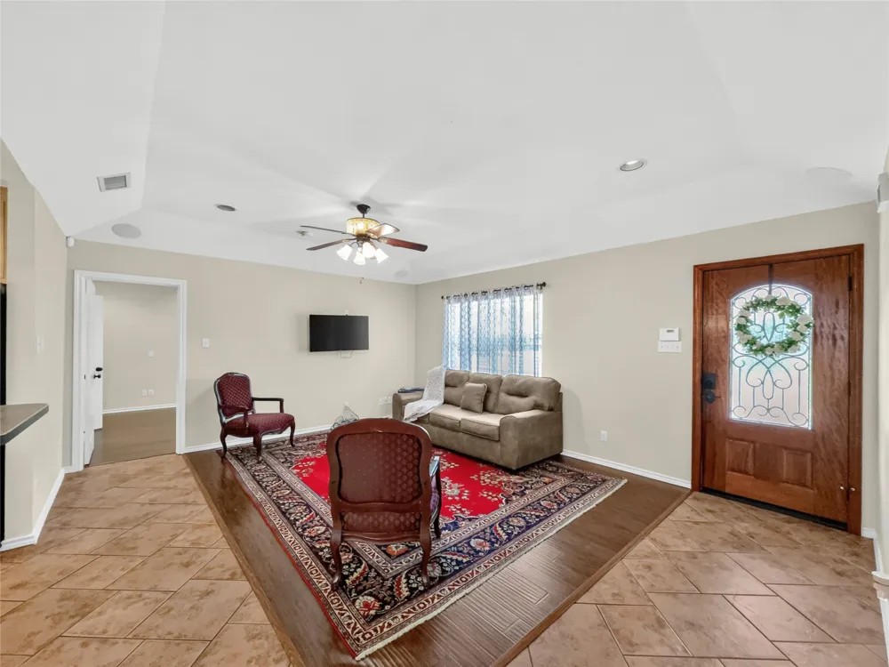 617 Avenue D Springtown, TX 76082