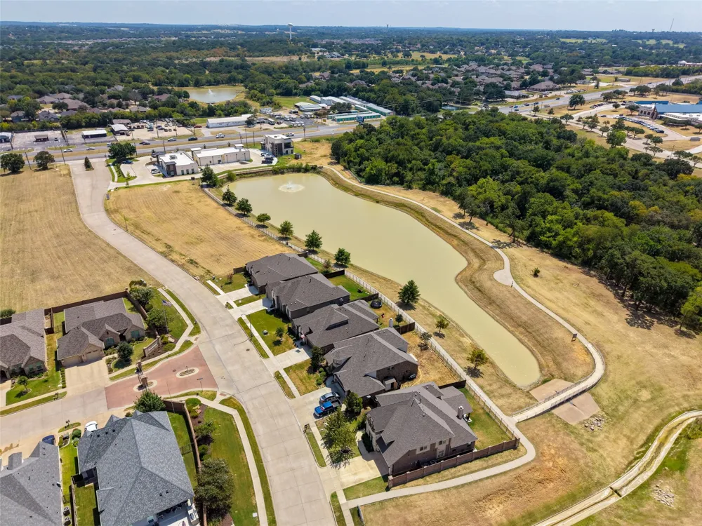 2749 Buffalo Run Burleson, TX 76028
