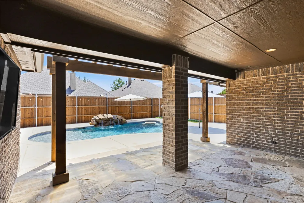 2749 Buffalo Run Burleson, TX 76028
