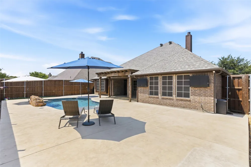 2749 Buffalo Run Burleson, TX 76028