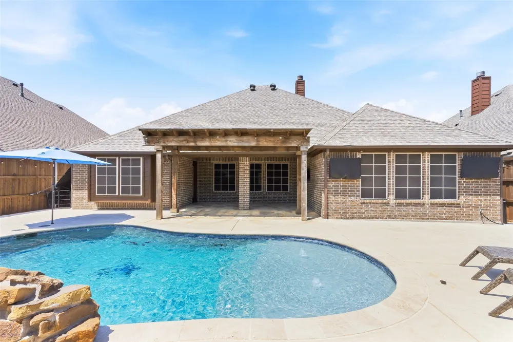 2749 Buffalo Run Burleson, TX 76028
