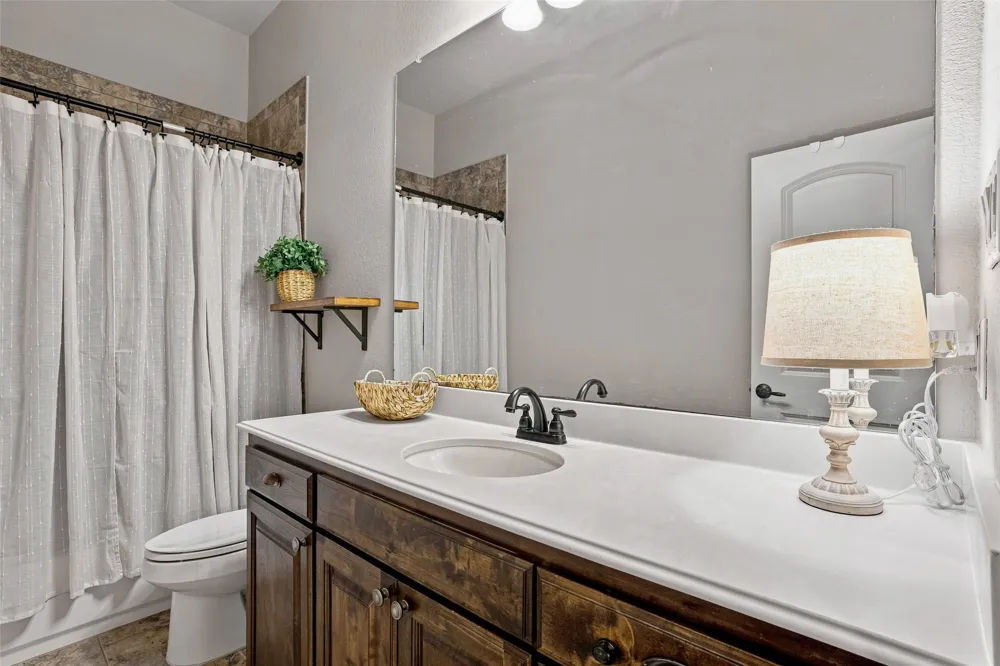 2749 Buffalo Run Burleson, TX 76028
