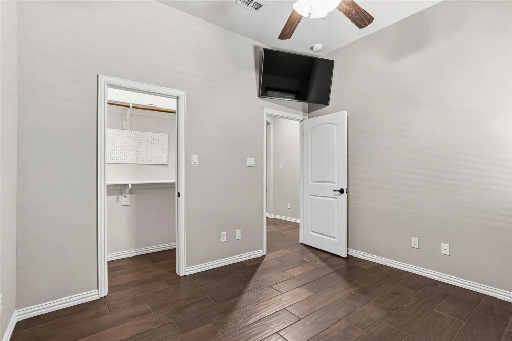 2749 Buffalo Run Burleson, TX 76028