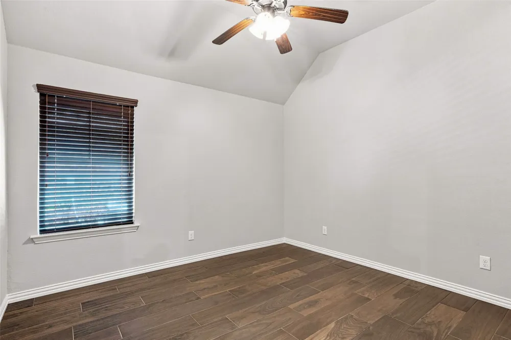 2749 Buffalo Run Burleson, TX 76028